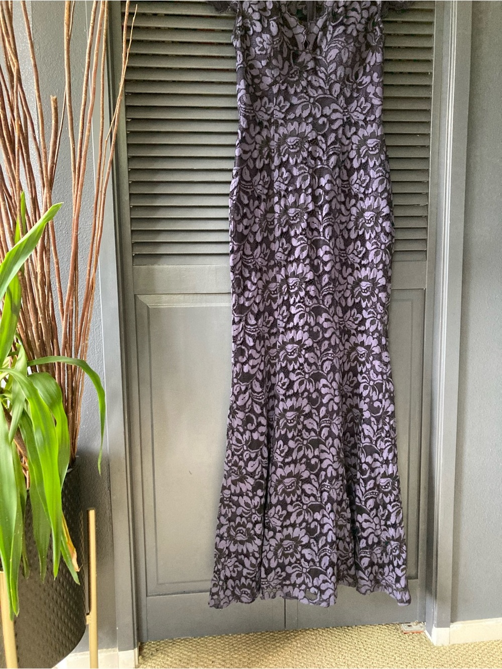 Eliza J illusion Cap Sleeve Gown - Picture 9 of 16